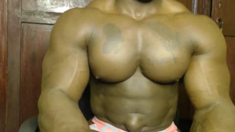 musclegod23 online show from 09-12-25, 11:59