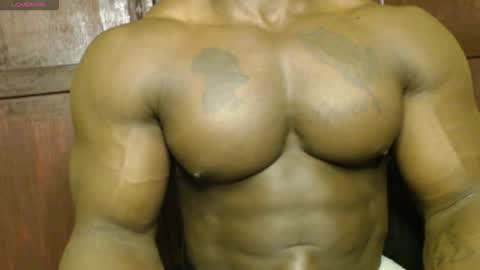 musclegod23 online show from 09-19-25, 11:11