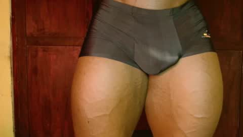 musclegod23 online show from 01-12-26, 04:01