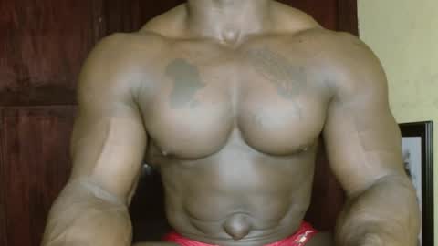 Snapshot of musclegodsammy23 chatting on 02-16-26, 02:02 musclegod23 online show from 02-16-26, 02:02