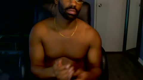 Snapshot of muscleman194 chatting on 01-08-26, 09:39 Master94 online show from 01-08-26, 09:39