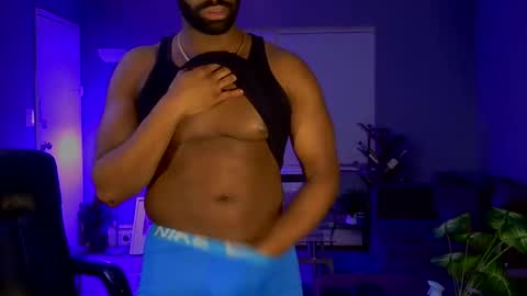 Snapshot of muscleman194 chatting on 02-15-26, 01:13 Master94 online show from 02-15-26, 01:13