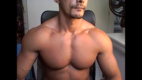 Snapshot of muscleoss chatting on 01-14-25, 07:11 muscleoss online show from 01-14-25, 07:11