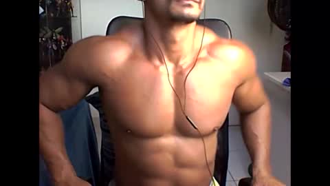 Snapshot of muscleoss chatting on 01-23-25, 09:39 muscleoss online show from 01-23-25, 09:39