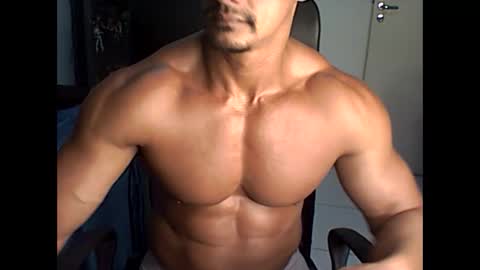 Snapshot of muscleoss chatting on 01-28-25, 10:34 muscleoss online show from 01-28-25, 10:34