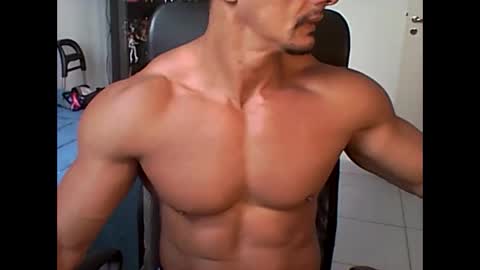 Snapshot of muscleoss chatting on 01-29-25, 02:21 muscleoss online show from 01-29-25, 02:21