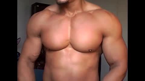 Snapshot of muscleoss chatting on 01-30-25, 02:47 muscleoss online show from 01-30-25, 02:47