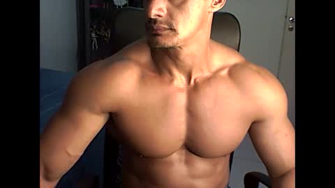Snapshot of muscleoss chatting on 03-11-25, 03:59 muscleoss online show from 03-11-25, 03:59
