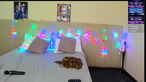 Snapshot of musclexxxbarbie chatting on 01-13-25, 04:28 Eva online show from 01-13-25, 04:28