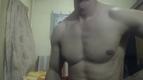 Snapshot of musculargod chatting on 12-14-24, 09:13 SexyMuscled online show from 12-14-24, 09:13