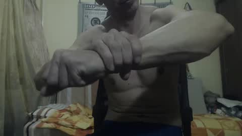 Snapshot of musculargod chatting on 12-27-24, 12:18 SexyMuscled online show from 12-27-24, 12:18