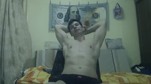 Snapshot of musculargod chatting on 01-13-25, 10:24 SexyMuscled online show from 01-13-25, 10:24