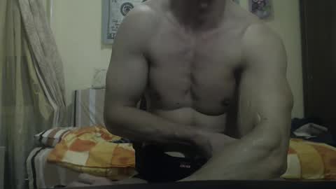Snapshot of musculargod chatting on 01-21-25, 10:08 SexyMuscled online show from 01-21-25, 10:08