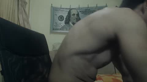 Snapshot of musculargod chatting on 01-26-25, 12:05 SexyMuscled online show from 01-26-25, 12:05