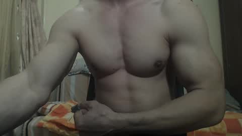 Snapshot of musculargod chatting on 02-04-25, 09:31 SexyMuscled online show from 02-04-25, 09:31