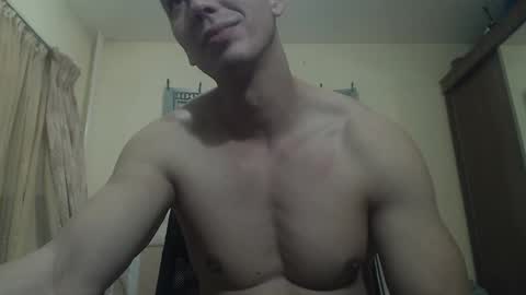 Snapshot of musculargod chatting on 02-17-25, 10:36 SexyMuscled online show from 02-17-25, 10:36
