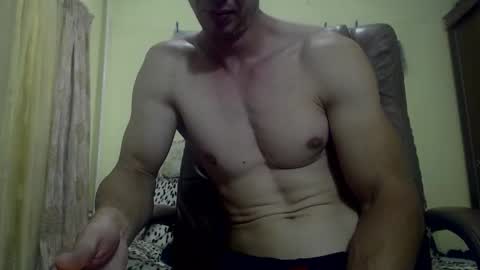 Snapshot of musculargod chatting on 09-08-25, 08:41 SexyMuscled online show from 09-08-25, 08:41