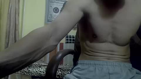Snapshot of musculargod chatting on 10-08-25, 08:17 SexyMuscled online show from 10-08-25, 08:17