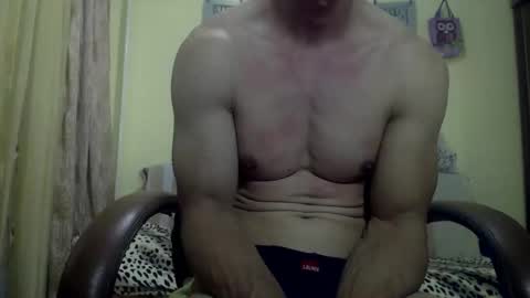 Snapshot of musculargod chatting on 10-20-25, 08:20 SexyMuscled online show from 10-20-25, 08:20