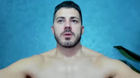 muscularmaster onlyfans online show from 01-01-25, 10:56