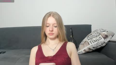 Snapshot of muse_mi chatting on 03-01-26, 01:35 Mia online show from 03-01-26, 01:35