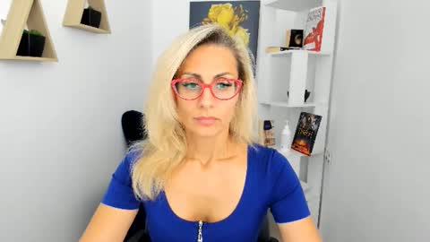 Diana online show from 09-15-25, 10:48