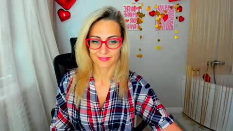 Snapshot of museofstage chatting on 02-08-26, 11:46 Diana online show from 02-08-26, 11:46