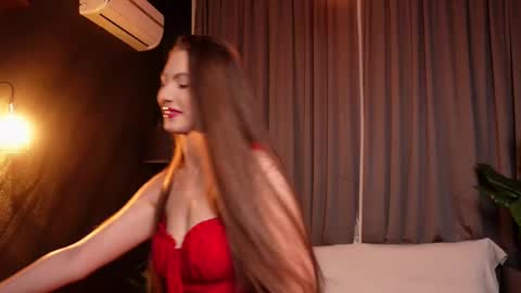 Snapshot of musesolis chatting on 02-21-25, 10:26 MuseSolis online show from 02-21-25, 10:26