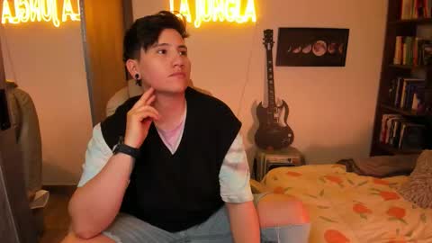 VALENTINA Luna  online show from 10-24-25, 02:30