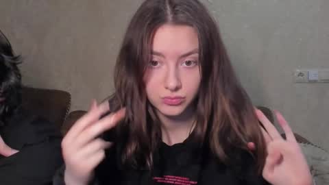 Snapshot of muuur_fam1 chatting on 12-14-25, 08:35 HEY online show from 12-14-25, 08:35