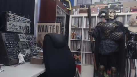 Muziknerd online show from 12-04-25, 09:23