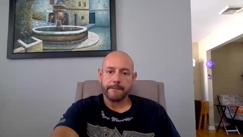 Snapshot of mworlton9 chatting on 10-01-25, 04:24 Maximus online show from 10-01-25, 04:24