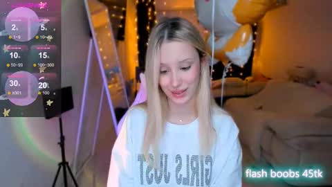 Snapshot of my_dia chatting on 02-19-25, 02:23 Diana online show from 02-19-25, 02:23