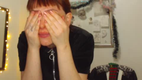     sara      i know you love me xoxox     online show from 12-10-24, 07:47