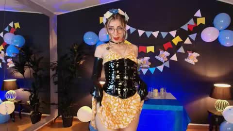 Maite online show from 09-27-25, 12:43