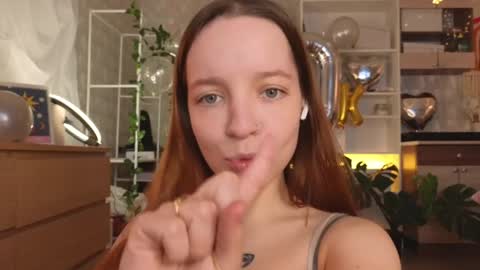 Snapshot of my_mia_ chatting on 01-12-25, 09:40 MIA I will be here Monday Wednesday Thursday Saturday online show from 01-12-25, 09:40