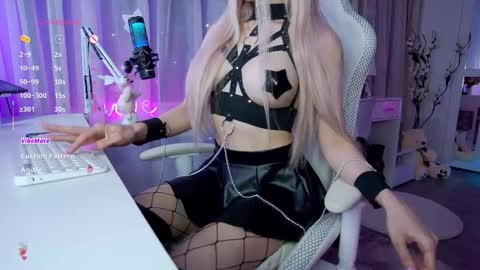 Snapshot of my_polina chatting on 10-03-25, 03:53 Poli online show from 10-03-25, 03:53