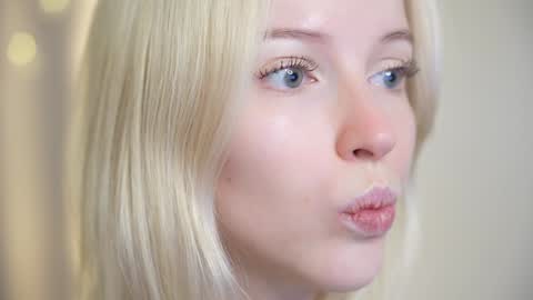 STELLA  Im here today online show from 12-03-24, 04:39