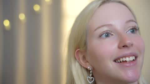 STELLA  Im here today online show from 12-20-24, 03:53