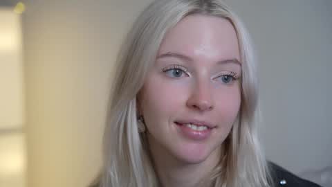 STELLA  Im here today online show from 01-21-25, 05:09