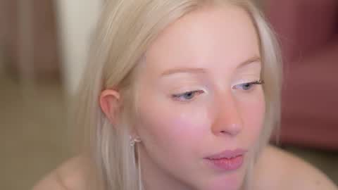 STELLA  Im here today online show from 03-02-25, 08:40