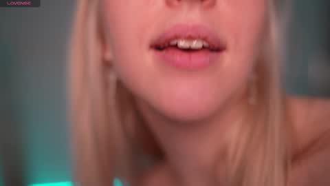 STELLA  Im here today online show from 03-06-25, 06:59