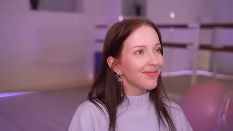 STELLA  Im here today online show from 10-03-25, 05:32
