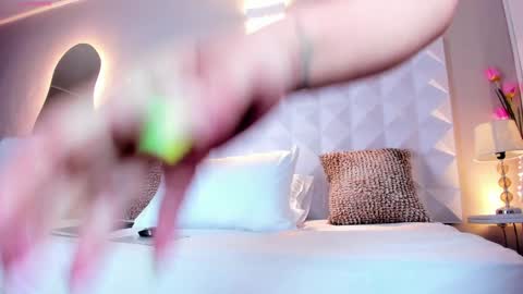 Mariana Evans online show from 01-04-25, 11:43