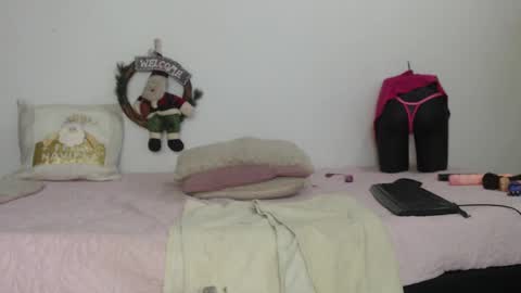 Snapshot of myaduarte1992 chatting on 12-09-24, 04:26 Mya latina online show from 12-09-24, 04:26