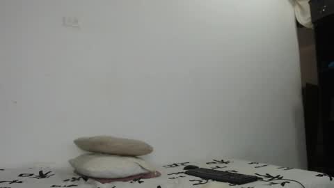 Snapshot of myaduarte1992 chatting on 03-06-25, 02:08 Mya latina online show from 03-06-25, 02:08