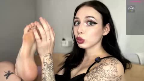 Viola online show from 09-11-25, 07:52