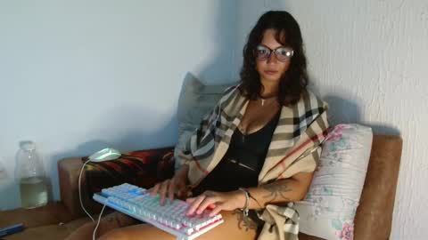 Snapshot of myamillor chatting on 02-26-26, 08:19 myamillor online show from 02-26-26, 08:19