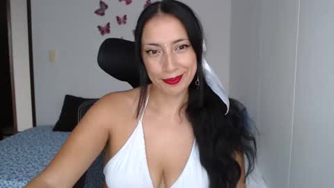 Snapshot of myc_sw_couple chatting on 02-06-25, 10:53 mary and charlie online show from 02-06-25, 10:53