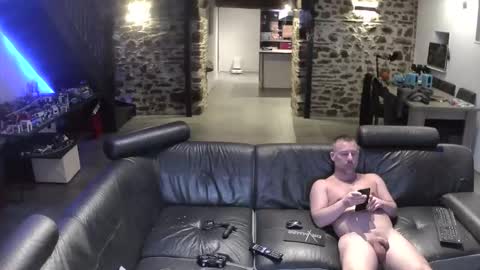 Snapshot of myckadow chatting on 03-01-26, 06:43 AlexSynopsis online show from 03-01-26, 06:43